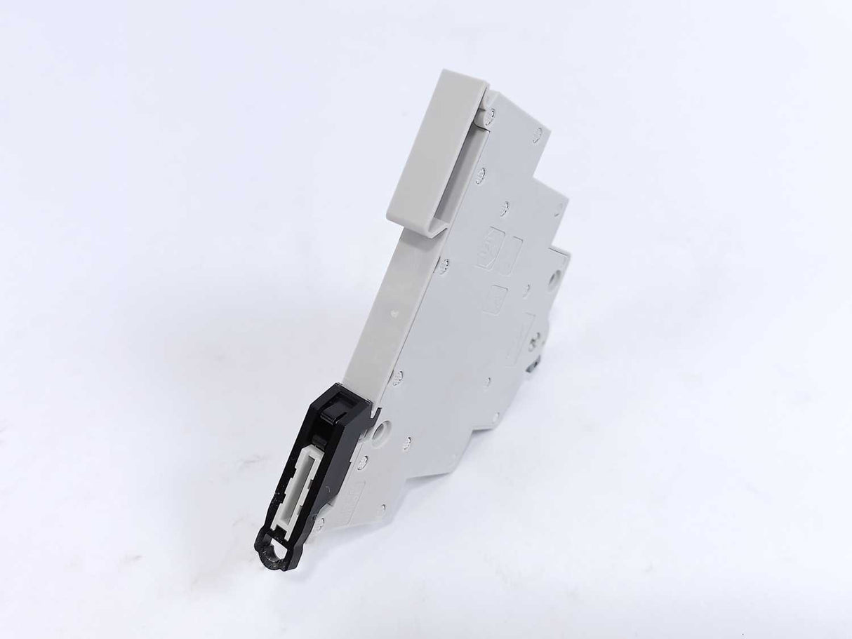 ABB 2CCA703040R0001 E213-16-001 Change over Switch, 16 A, Batch of 10 pcs.