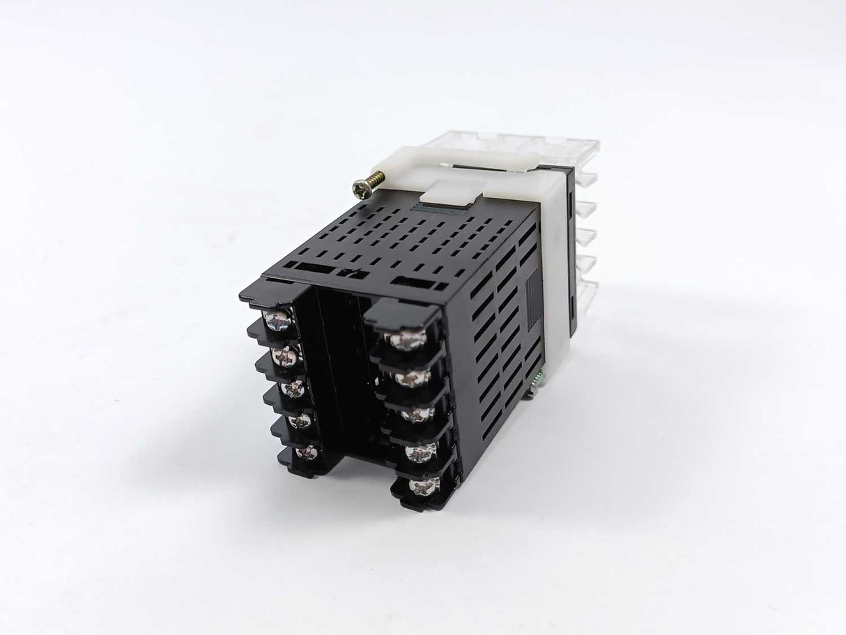 OMRON E5CSV-R1T-500 Temperature controller