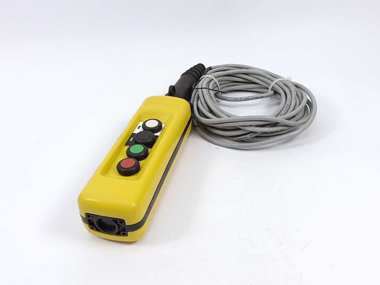 Schneider Electric XAC-A04