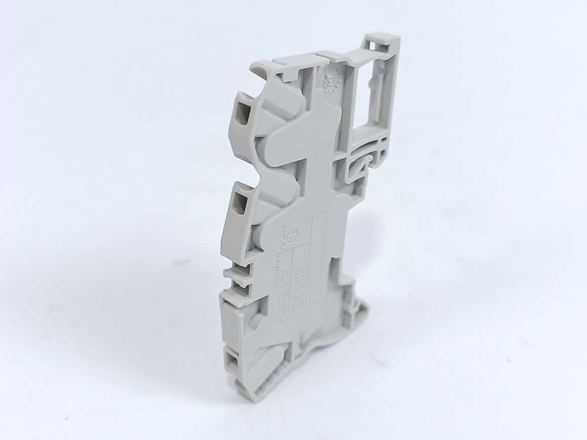 ABB 1SNK706011R0000 ZK4-3P PI-Spring clamp Terminal Block 50 Pcs.