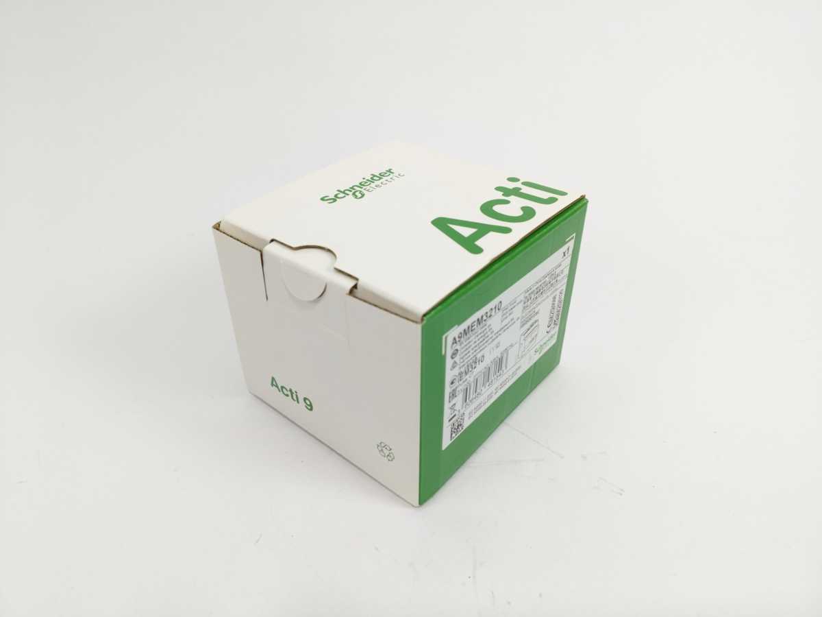 Schneider Electric A9MEM3210 iEM3210 Energy Meter