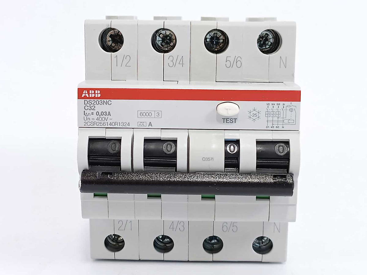 ABB 2CSR256140R1324 DS203NC C32 A30 Circuit Breaker
