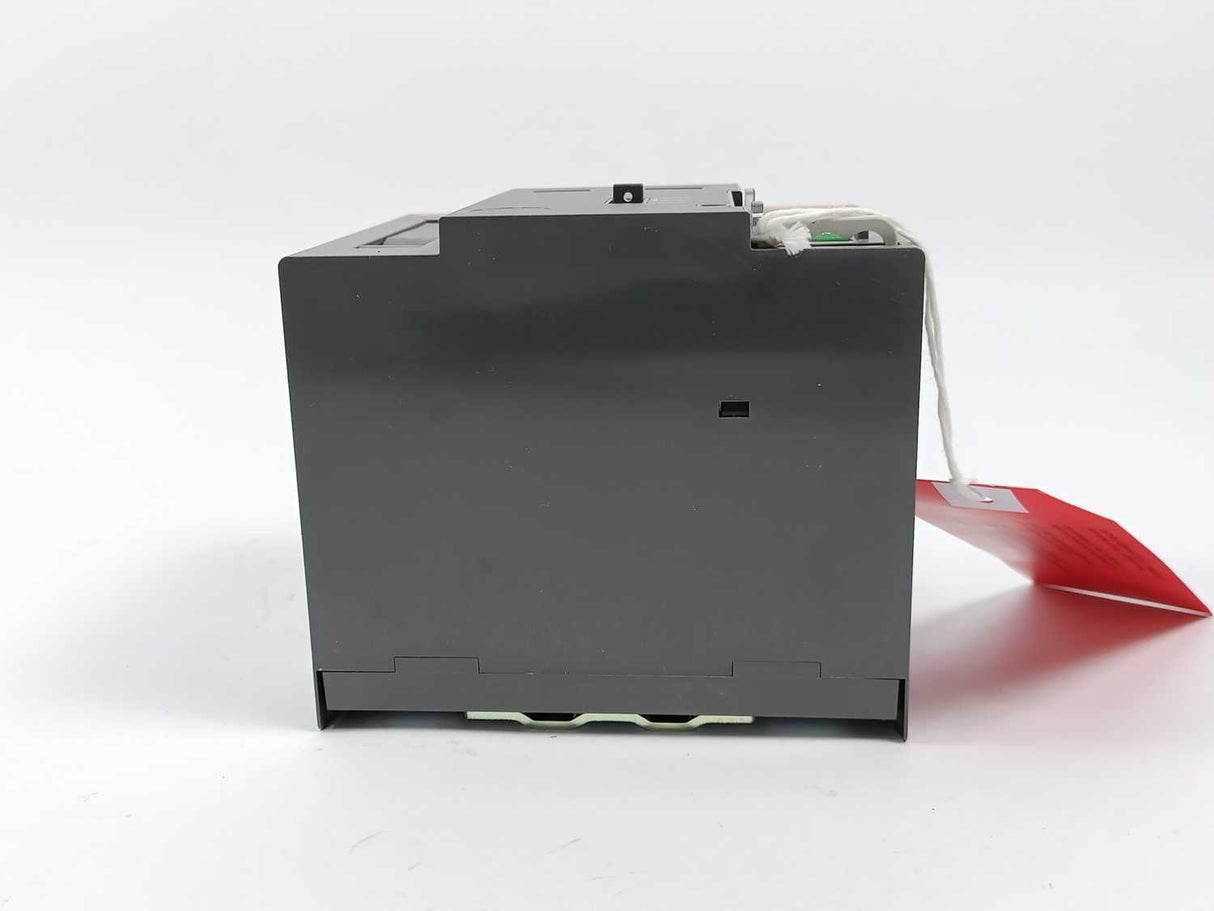 ABB 1SDA104905R1 MOE-E XT5 220-250V AC/DC Motor Operator