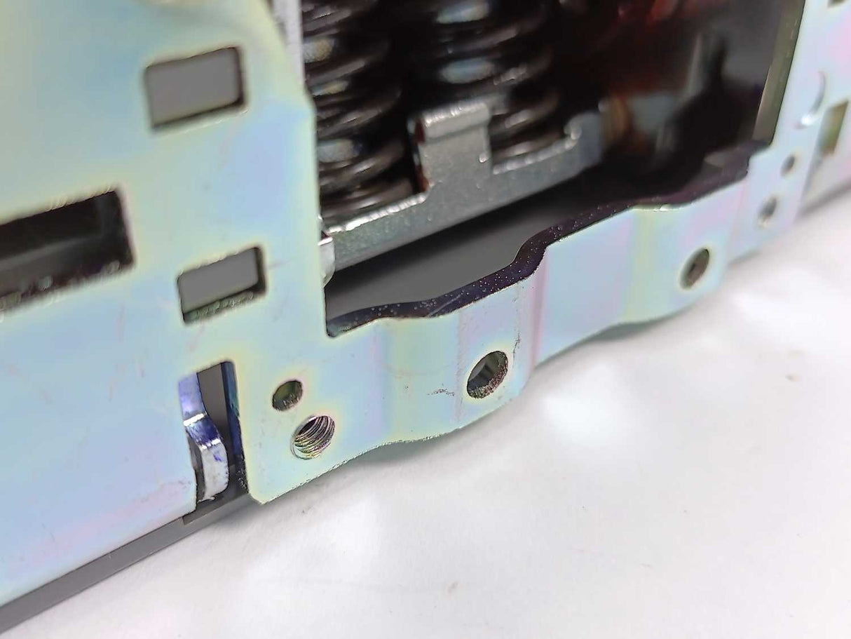 ABB 1SDA104905R1 MOE-E XT5 220-250V AC/DC Motor Operator