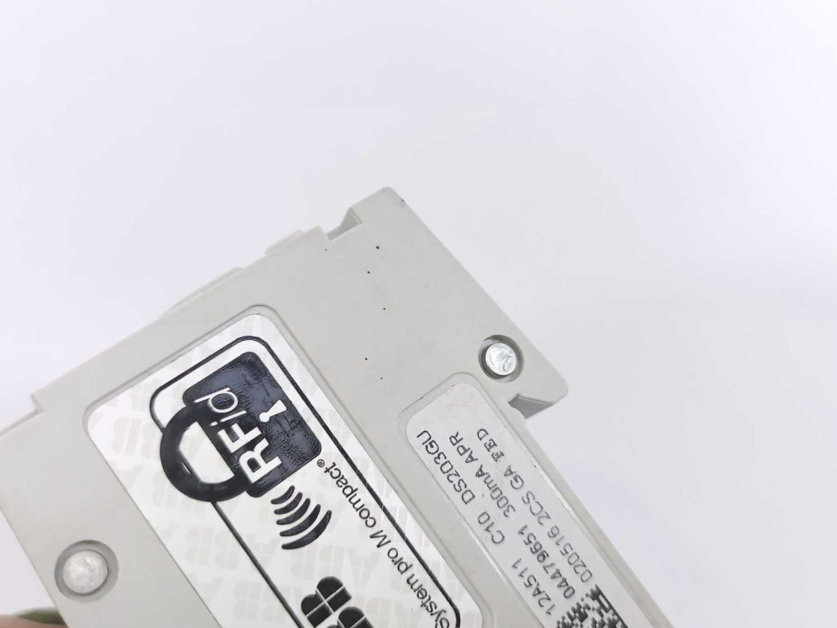 ABB 2CSR256440R3104 DS203NC C10 APR300 Residual Current Circuit Breaker RCBO