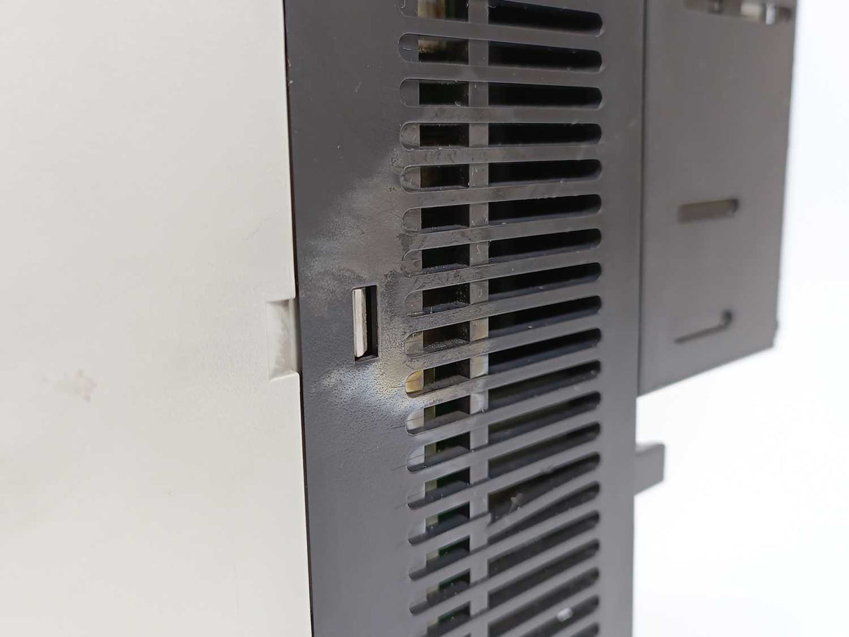 AB 25B-D030N114 PowerFlex 525 15kW (20Hp) AC Drive