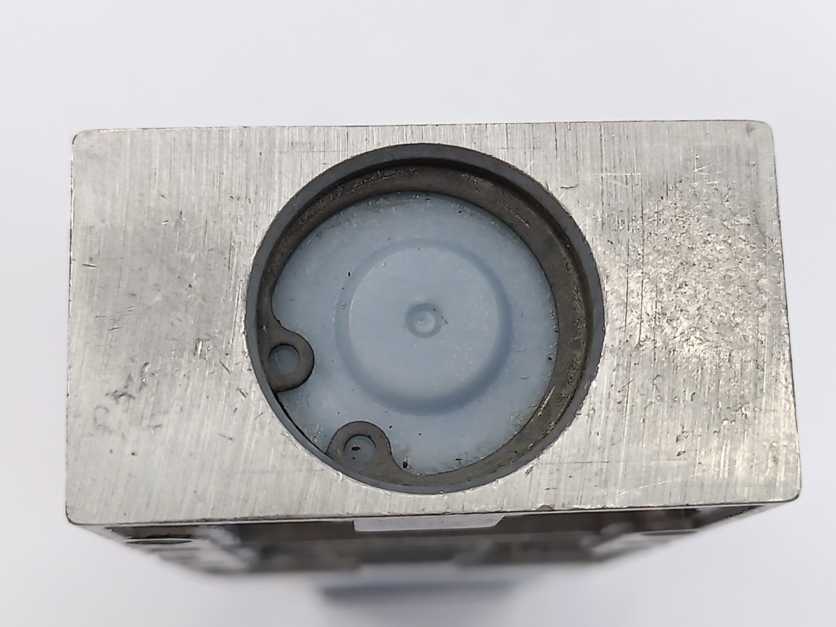 Festo 114900 MVH-5-1/8-B-VI Solenoid Valve w/ 13464