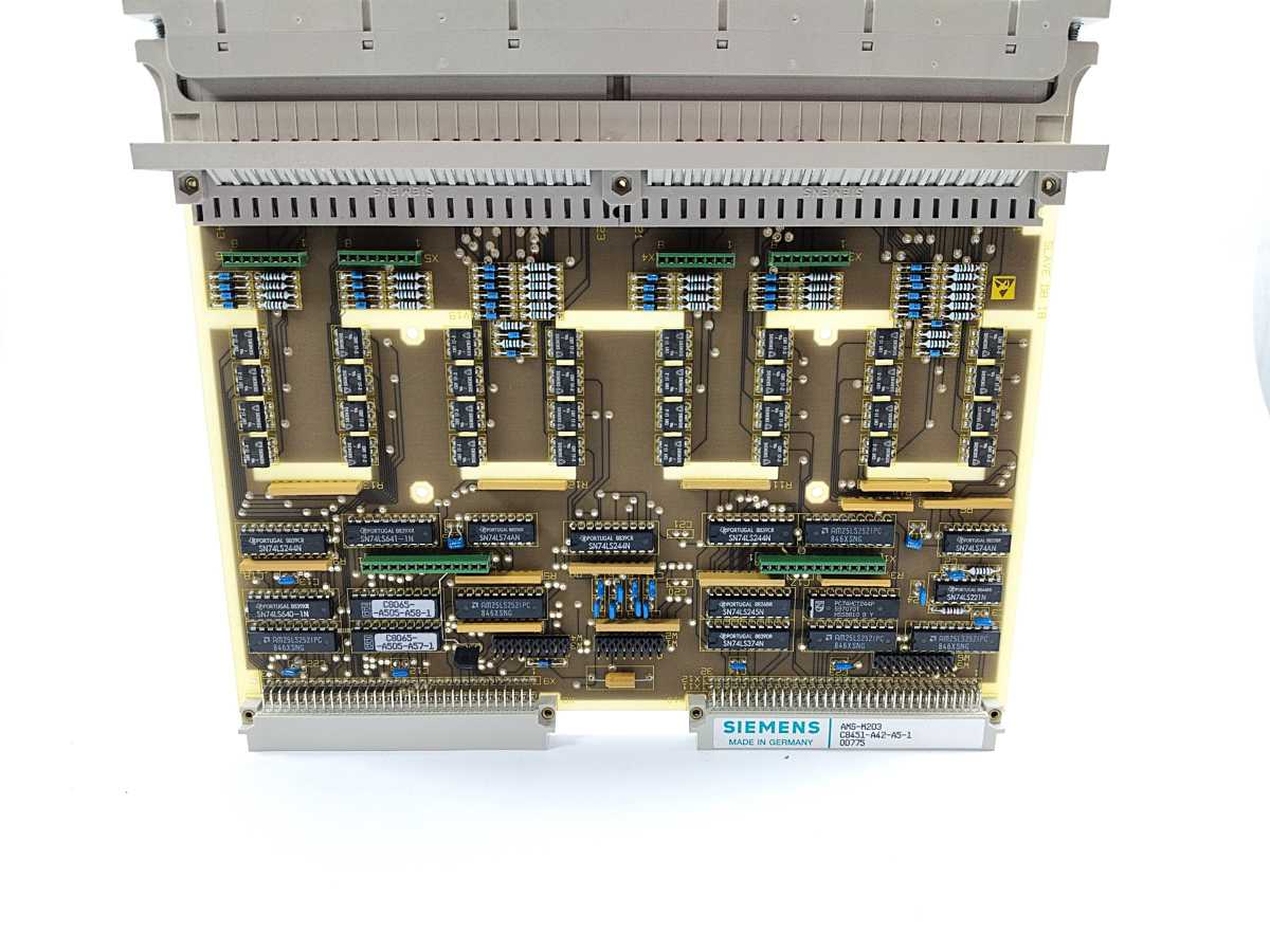 Siemens C8451-A42-A5-1 0775 SICOMP AMS-M203 DIGITAL IN/OUTPUT MODULE