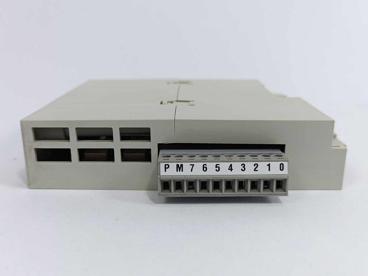 Siemens 6FC5111-0CA02-0AA2 SINUMERIK electronic module, DMP-compact 16A 24V/0.5A