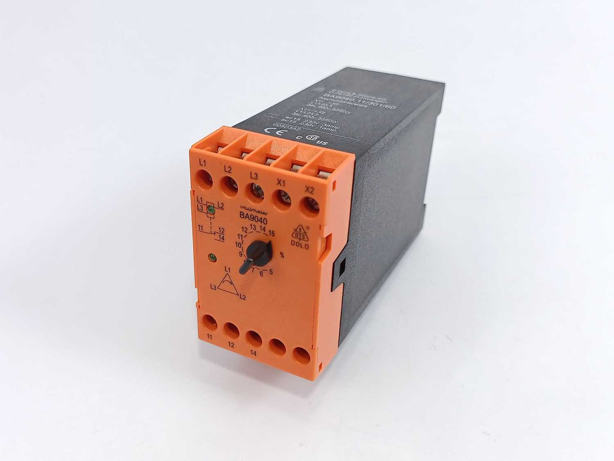 E.Dold & Söhne BA9040.11/301/60 Safety Relay
