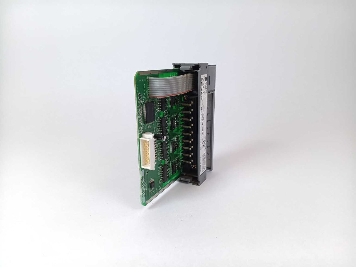AB 1746-OB16E Ser. B Output module
