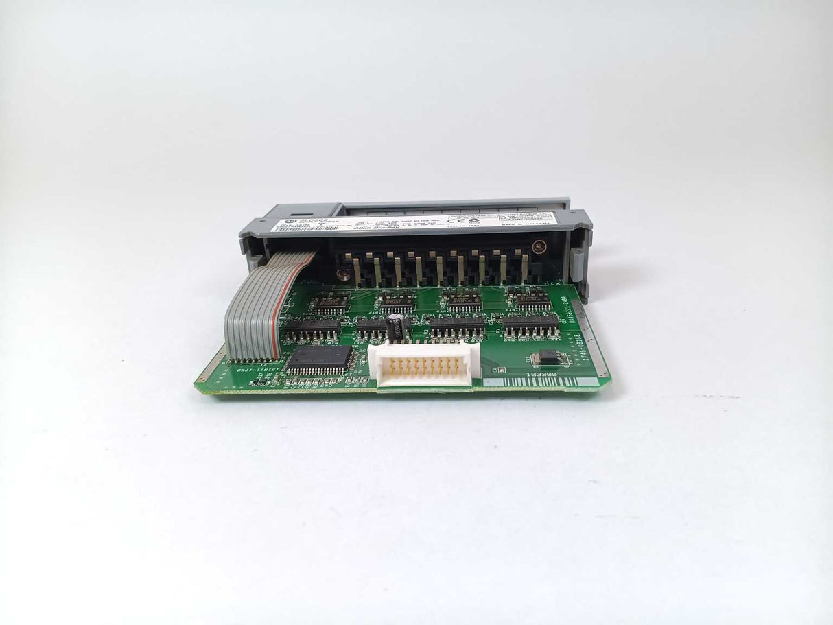 AB 1746-OB16E Ser. B Output module