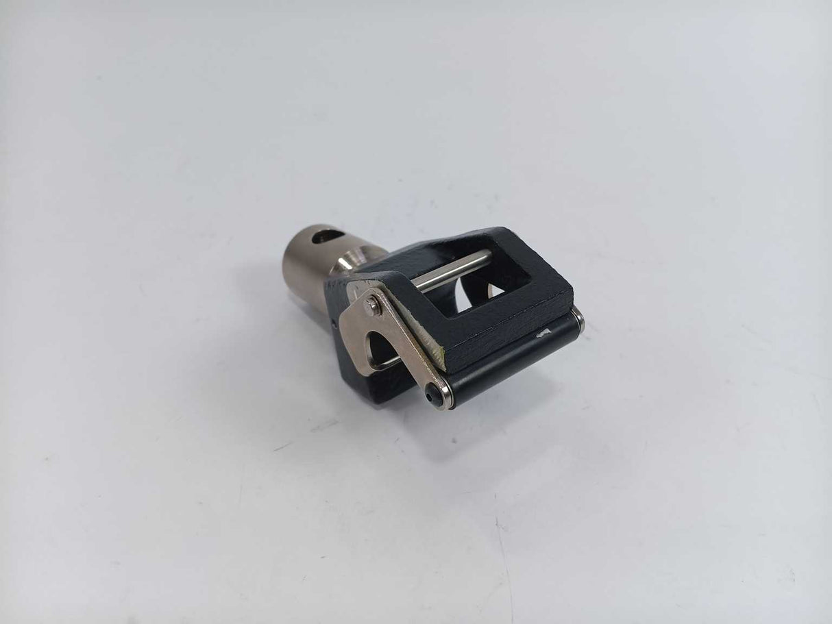 Instron 2713-001 Self Tightening Roller Grips With 1kN (225lbf) Capacity, 2pcs.