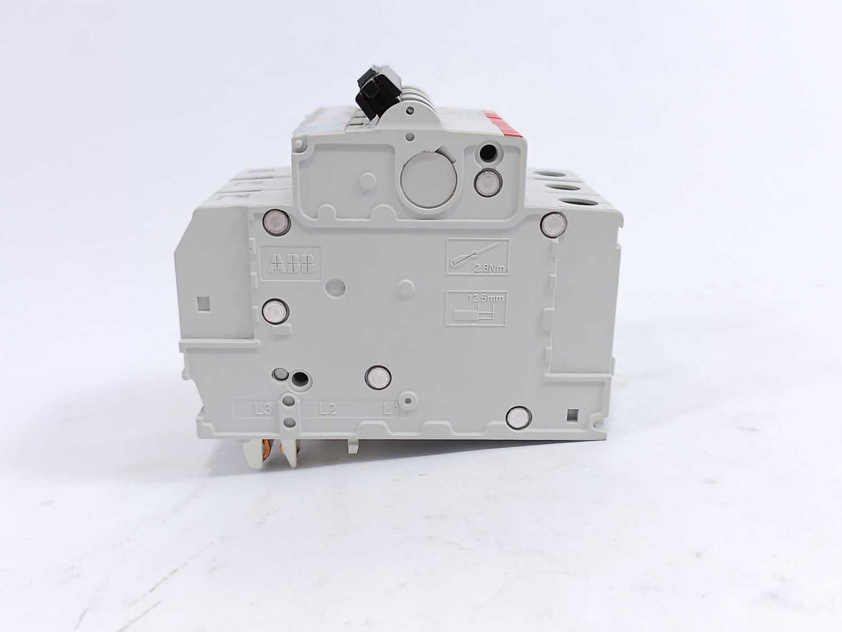 ABB 2CCS573001R0164 Miniature Circuit Breaker S403M-C16