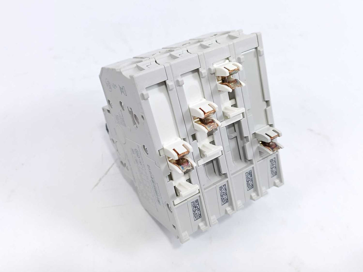 ABB 2CCG000405R0001 Miniature Circuit Breaker S403P-C25NP