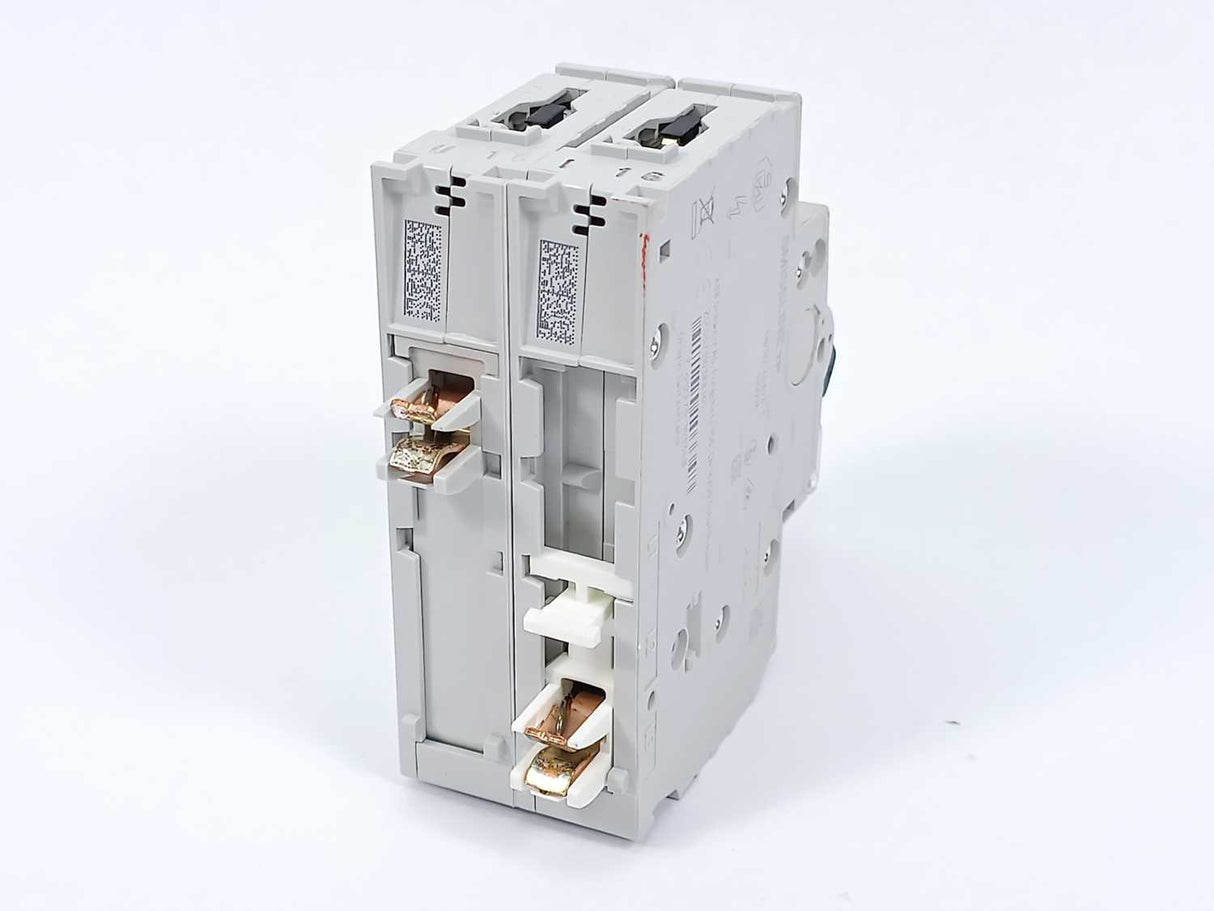 ABB 2CCS571103R8165 S401M-B16NP Plug-in SMISSLINE Circuit Breaker