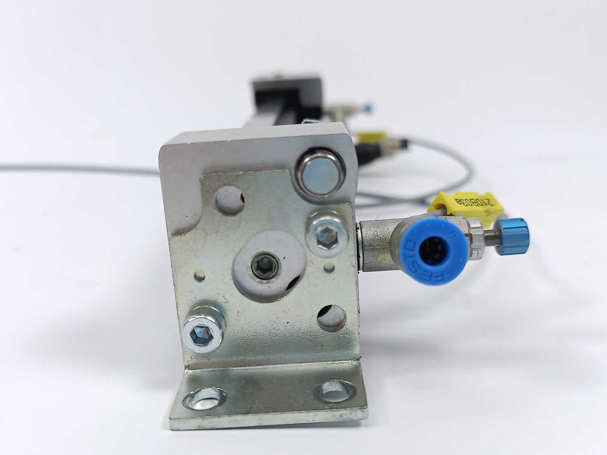 Festo 530907 DGC-12-150-KF-YSRW-A Linear Drive