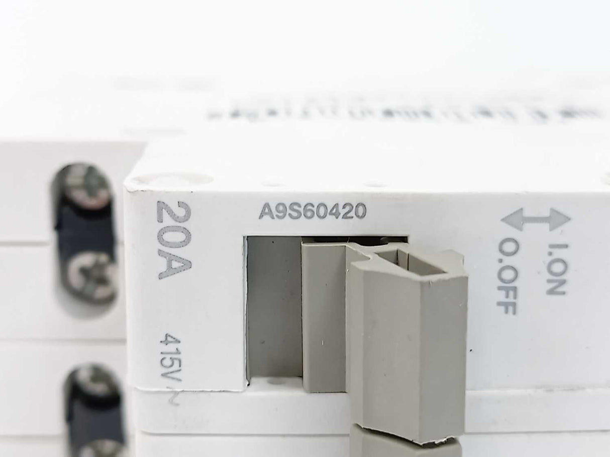 Schneider Electric A9S60420 Switch Interrupter Acti 9 iSW