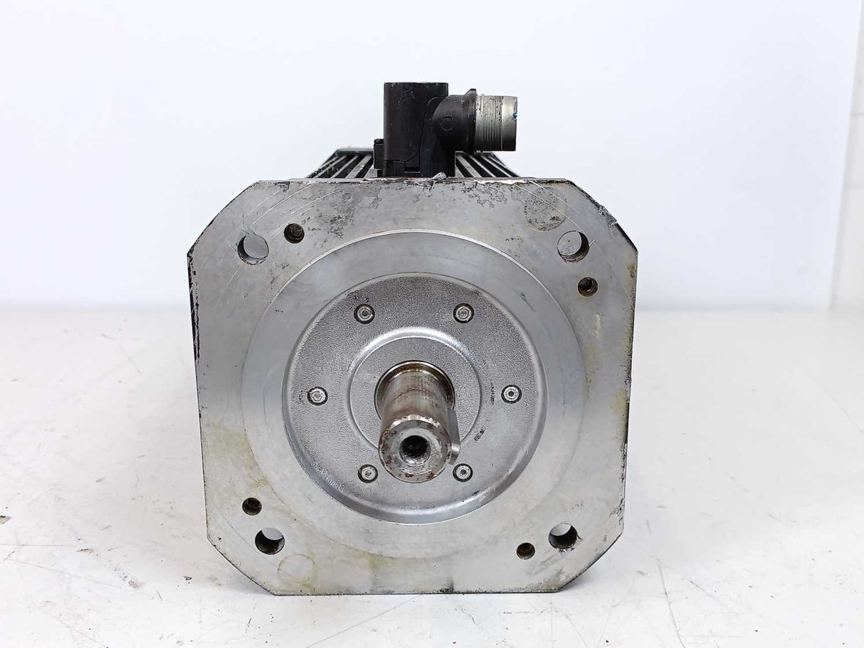 LENZE MDFKARS090-22 00390179 Servo Motor