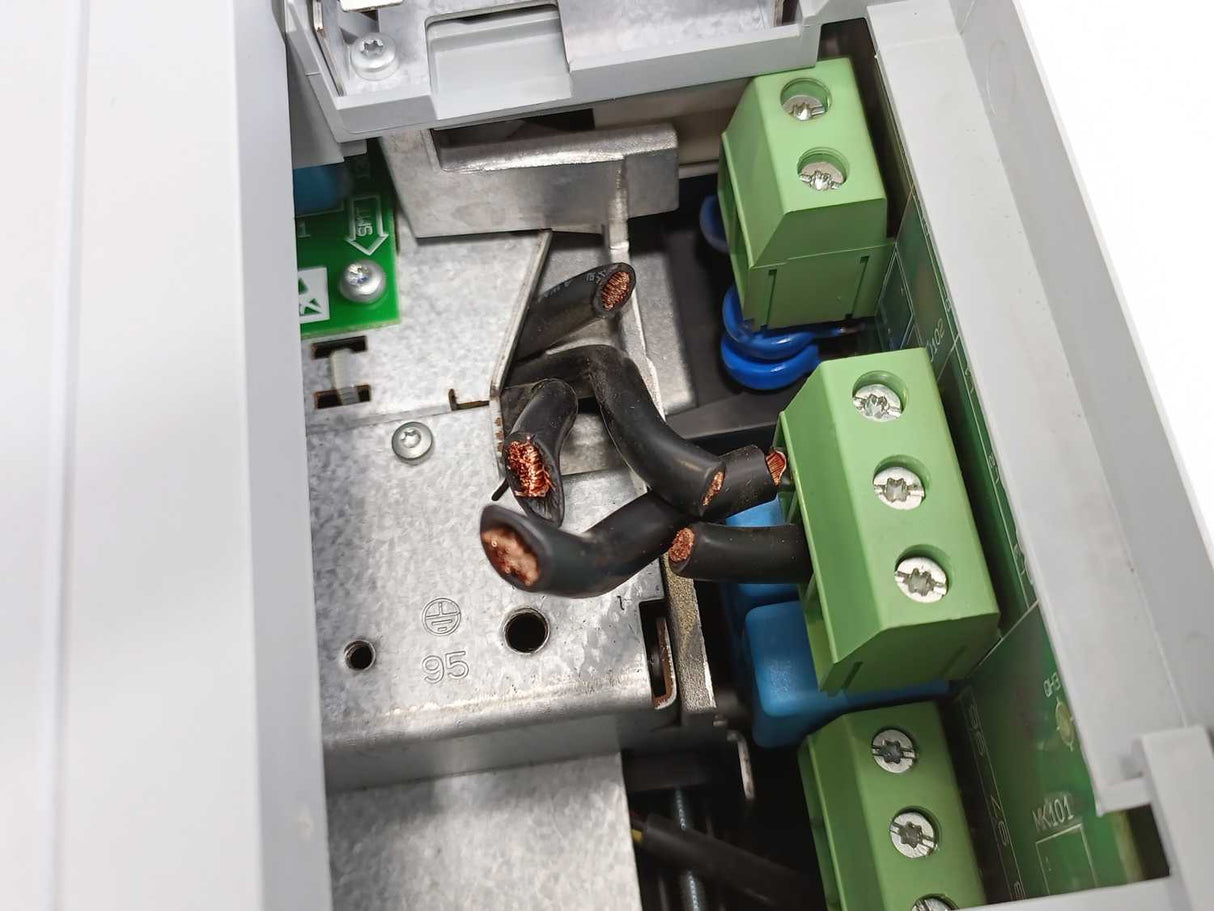 Danfoss 131F6632 FC-102P18KT4E20H1XGXXXXSXXXXAXBXCXX Frequency Converter 18.5kW