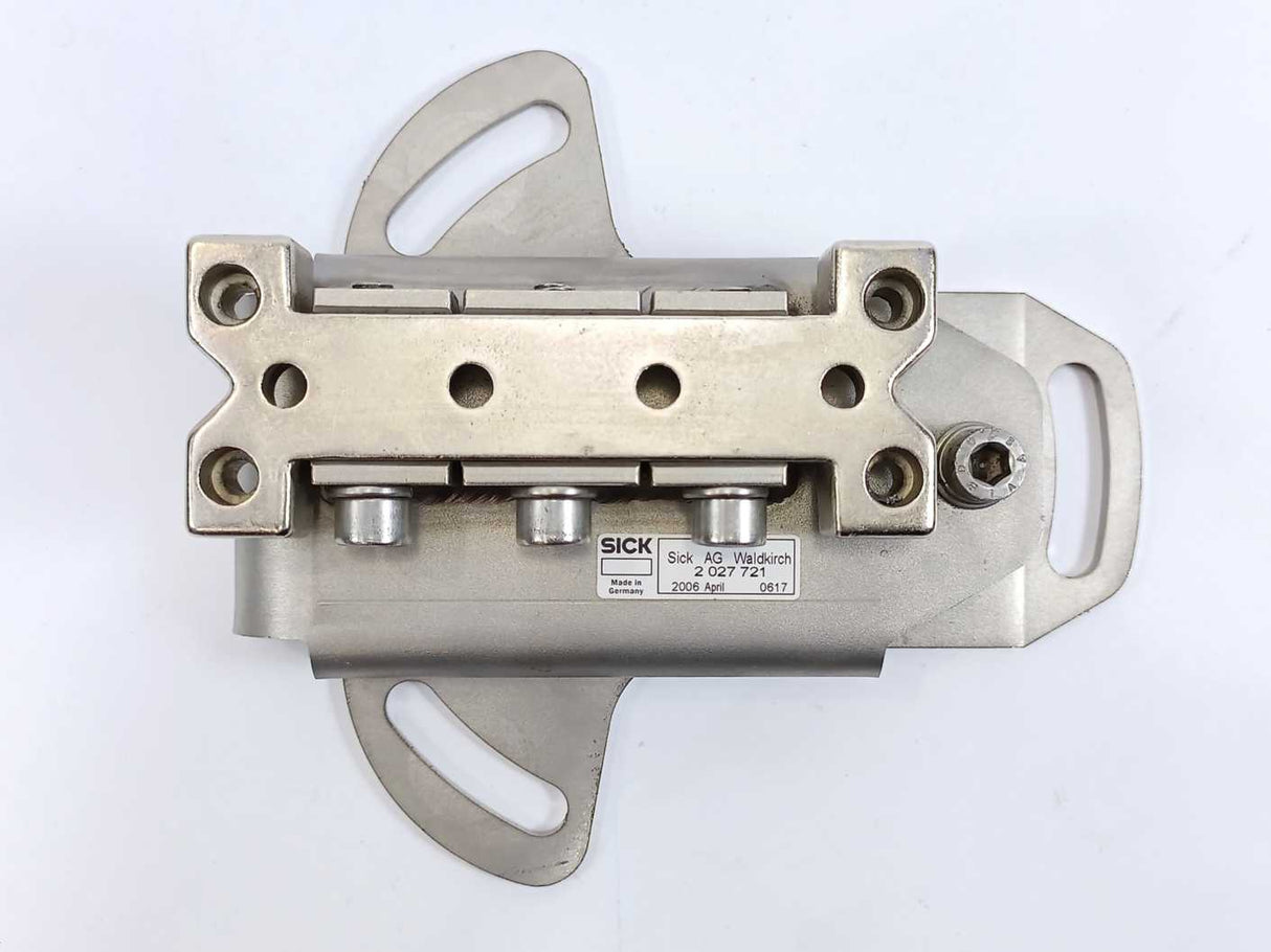 SICK 2027721 Mounting Bracket for DME5000 Sensor