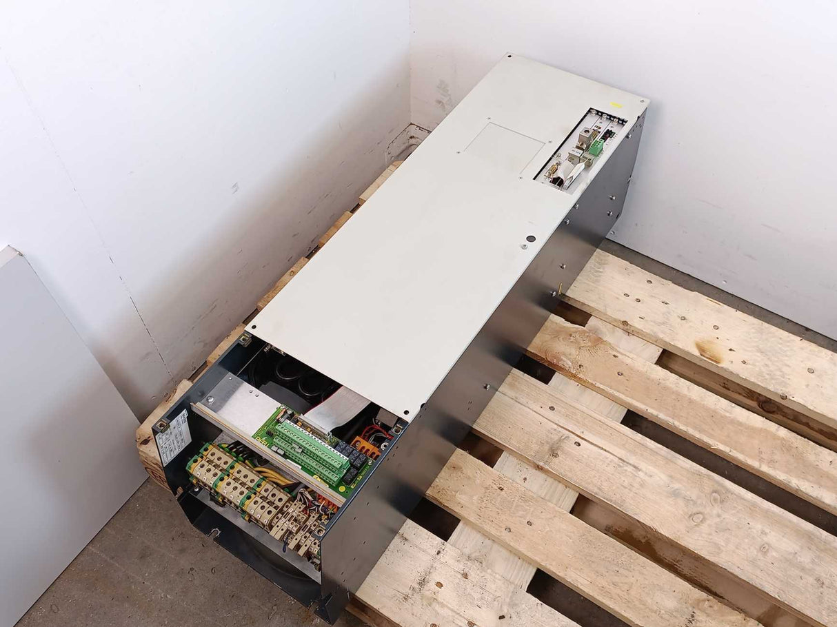 Siemens 6SE4831-3AB10 Simovert P Frequency Inverter