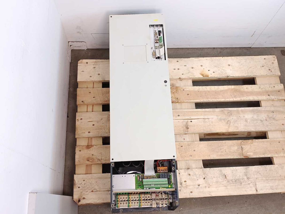 Siemens 6SE4831-3AB10 Simovert P Frequency Inverter