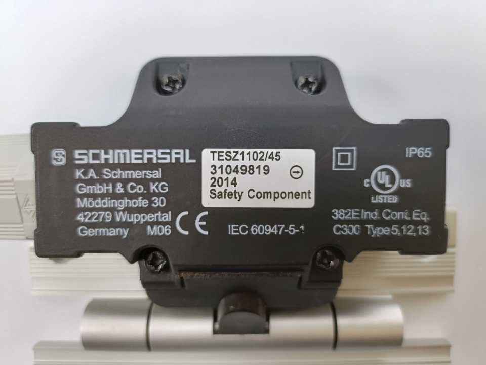 Schmersal TESZ1102/45 Safety Switch