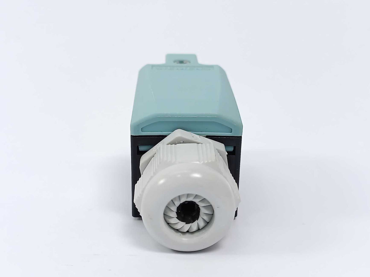 Siemens 3SE5232-0HF10 SIRIUS Roller Lever Limit Switch Ui400V