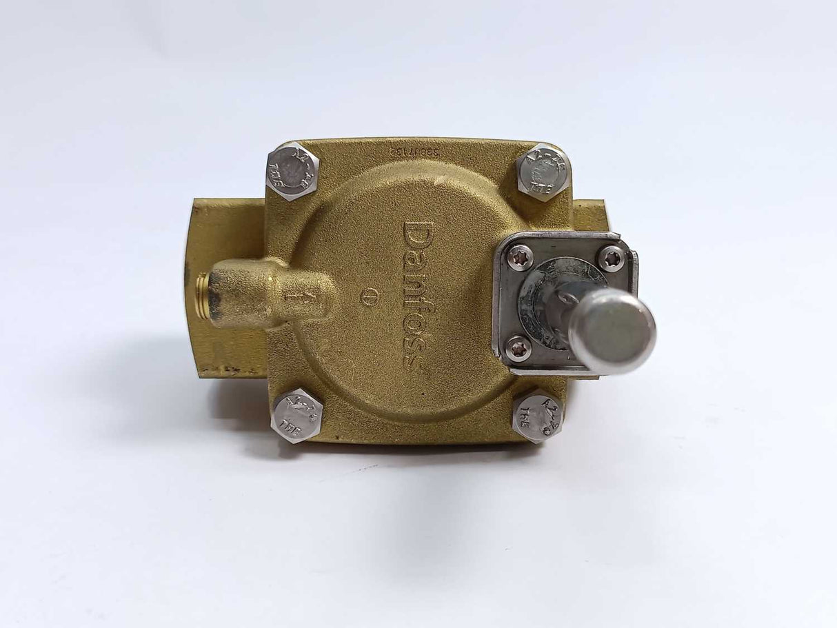 Danfoss 032U7132 EV220B 32 Solenoid Valve