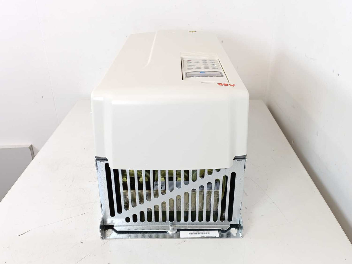 ABB 3AUA0000005172 ACS800-01-0050-3+E200