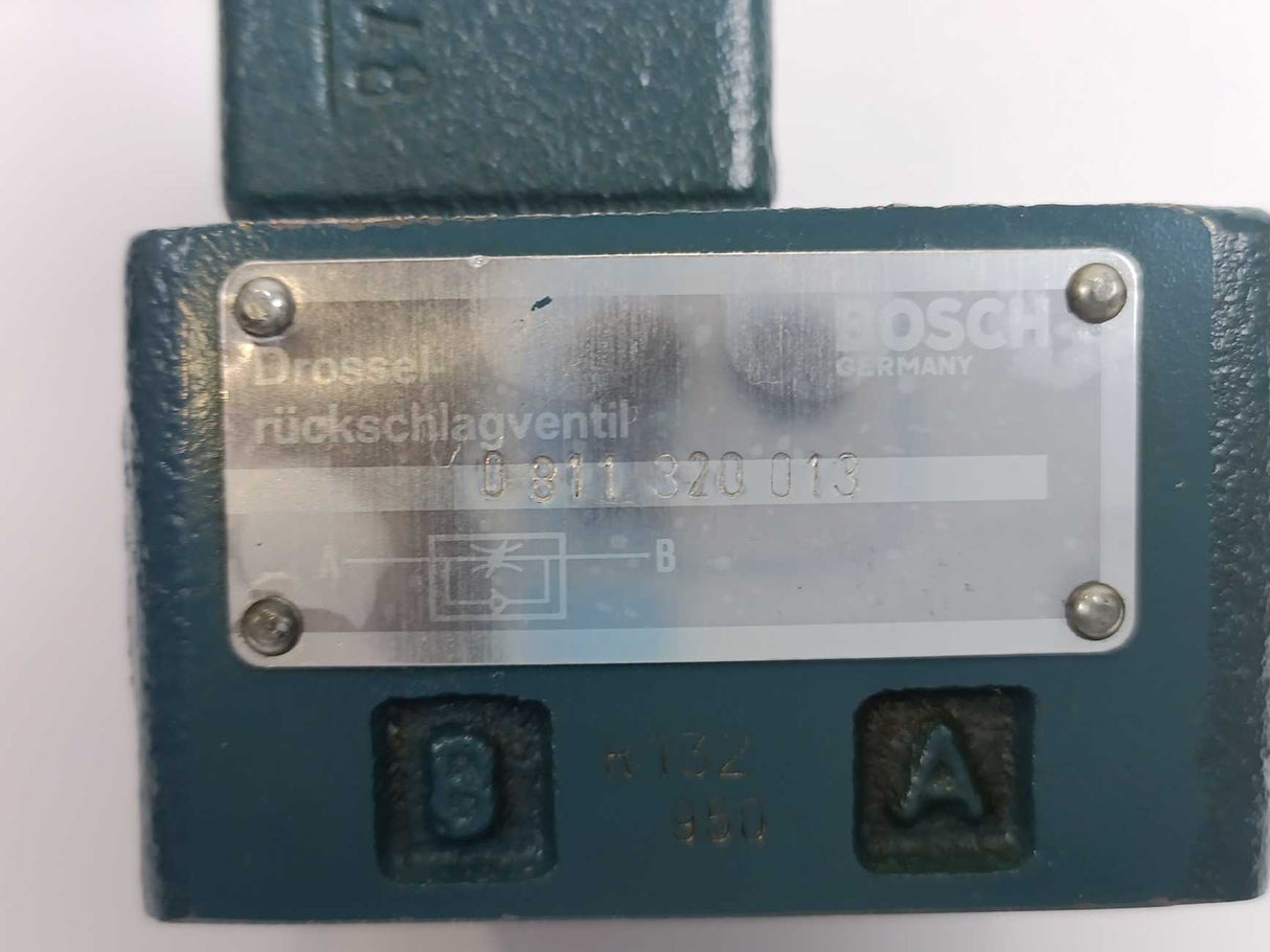 Bosch 0811320013 Throttle Check Valve