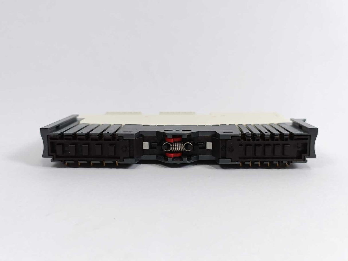 Schneider Electric STBACI1230 Standard Analog Input Module w/ STB XBA 1000