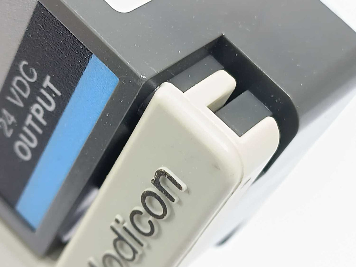 Modicon AS-B838-032 AEG Output Module