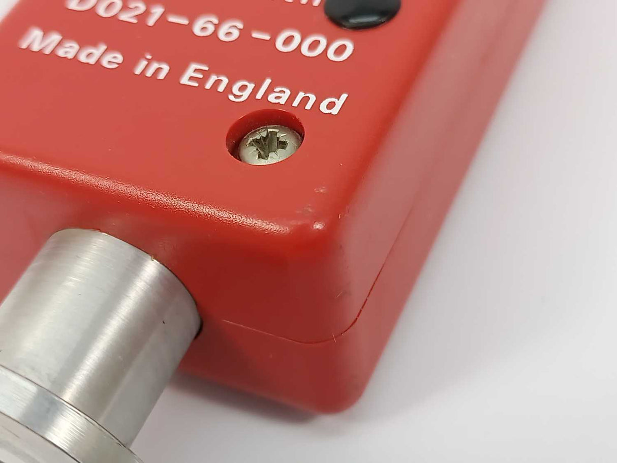 Edwards D021-66-000 PRM10 Pirani Vacuum Gauge