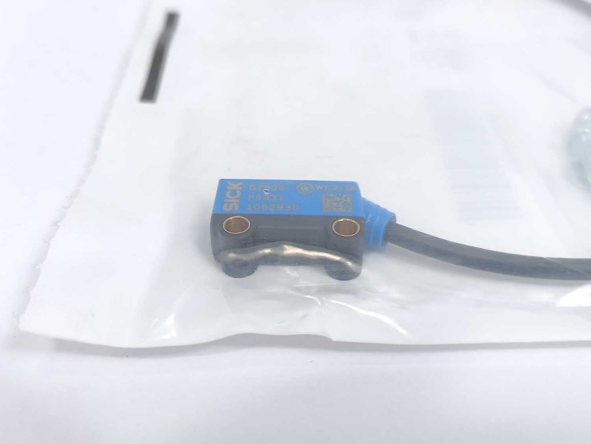 SICK 1062930 GTB2S-P5331 Photoelectric Proximity Sensor