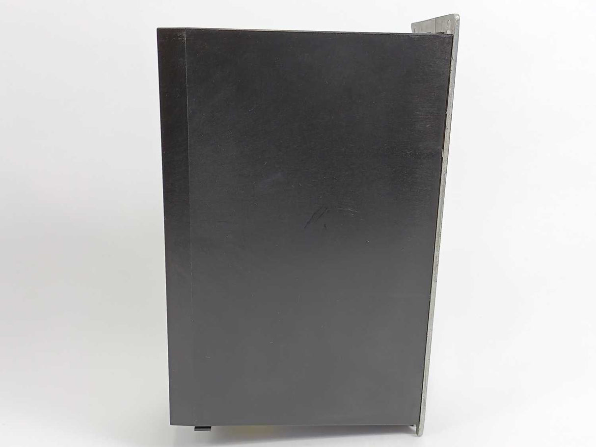 Danfoss 195N0061 VLT 2800 Drive VLT2822PT2B20ST0DBF00A00 3.8kVA