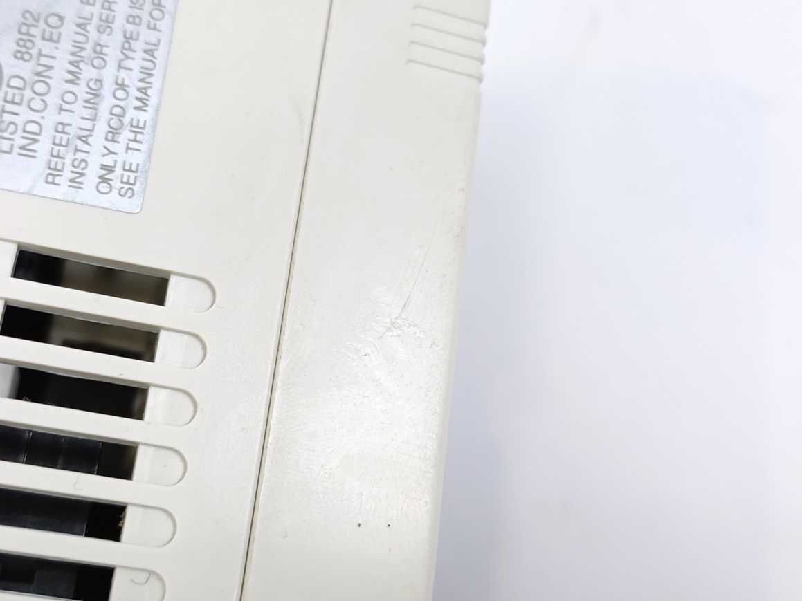 Mitsubishi FR-S520SE-0.75K-EC S500 Inverter 0,75kW w/ Rasmi 152736 Filter
