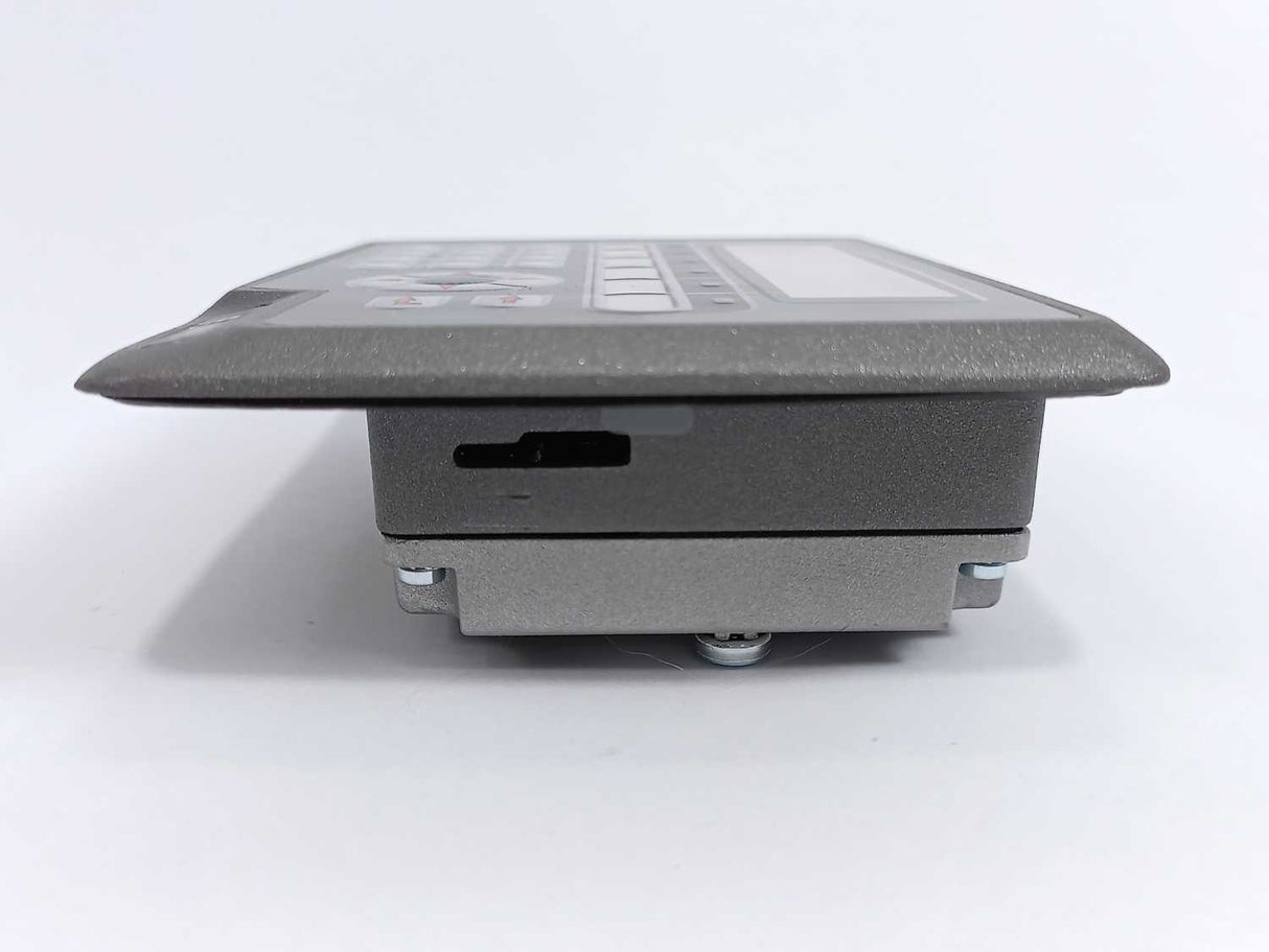 Mitsubishi 06870 E1012 Operator Panel - 24VDC 0,1A