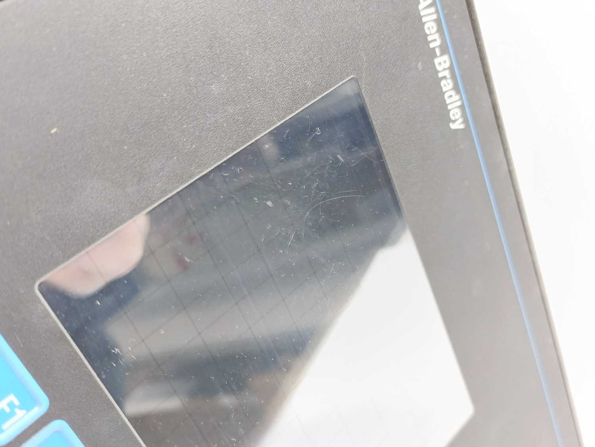 AB 2711-B6C8 Ser. B PanelView 600 Operator Terminal. Backlight Defect