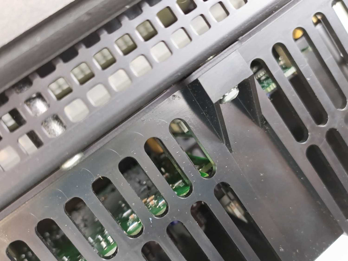 AB 2711-B6C8 Ser. B PanelView 600 Operator Terminal. Backlight Defect