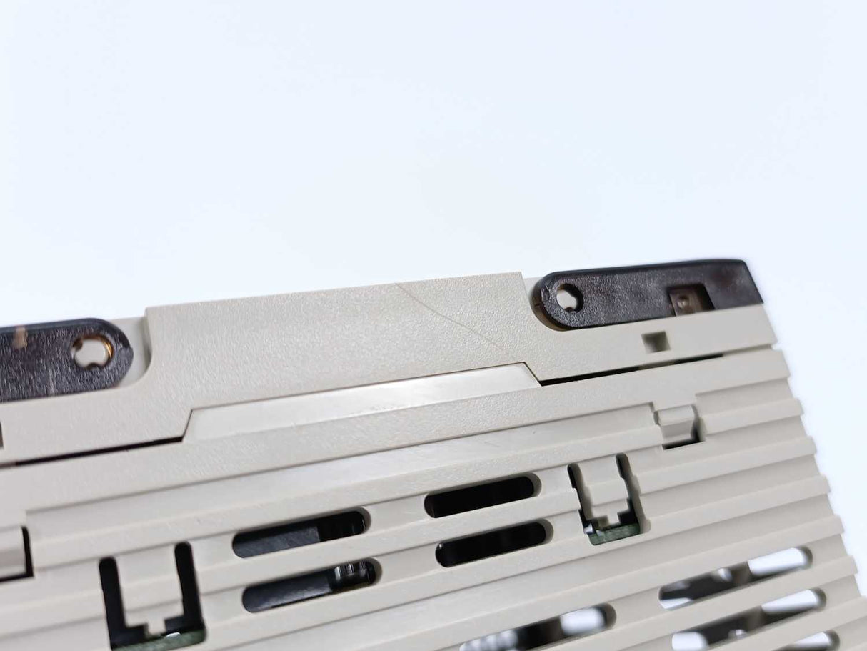 OMRON CPM1A-10CDR-A-V1 Programmable Controller