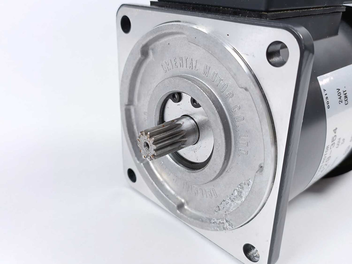 Oriental Motor E0429-354 Induction Motor