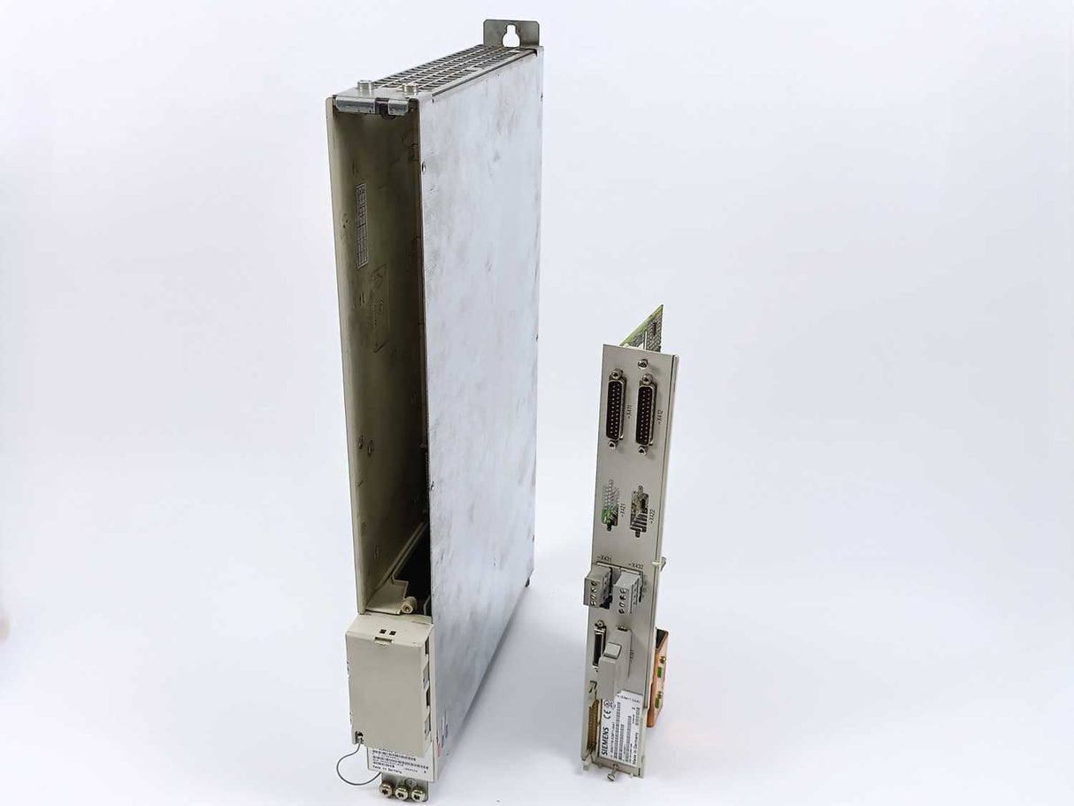 Siemens 6SN118-0DM11-0AA1 SIMODRIVE 611-D + 6SN1123-1AA00-0BA1
