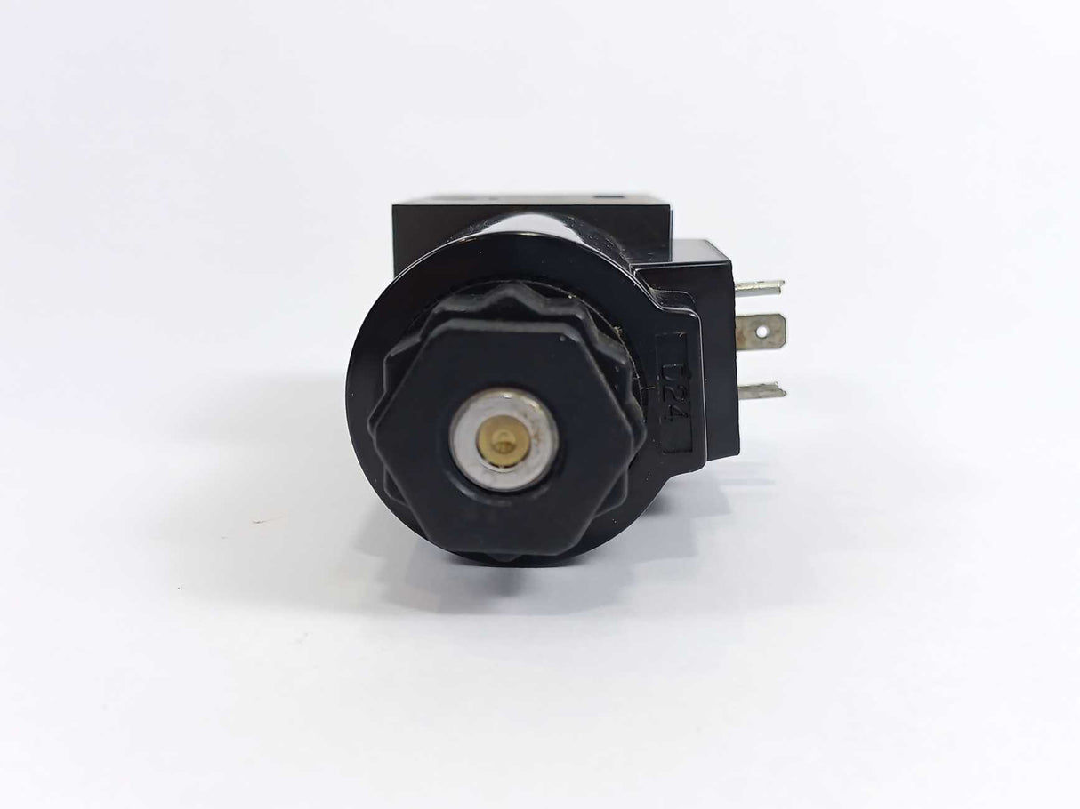 DAIKIN J-KS0-G02-2AP-30 Directional Control Valve