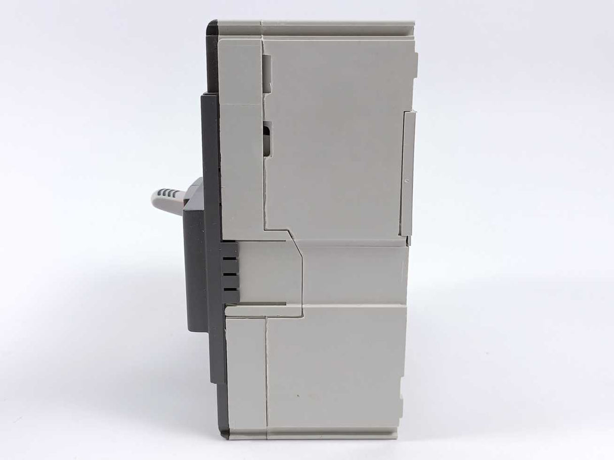 ABB 1SDA068061R1 Tmax XT3N 250 TMD 80-800 4p F F
