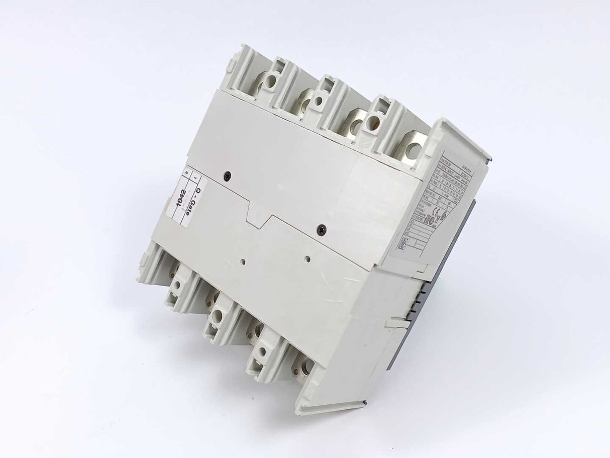 ABB 1SDA068069R1 Tmax XT3N 250 TMD 80-800 4p F F