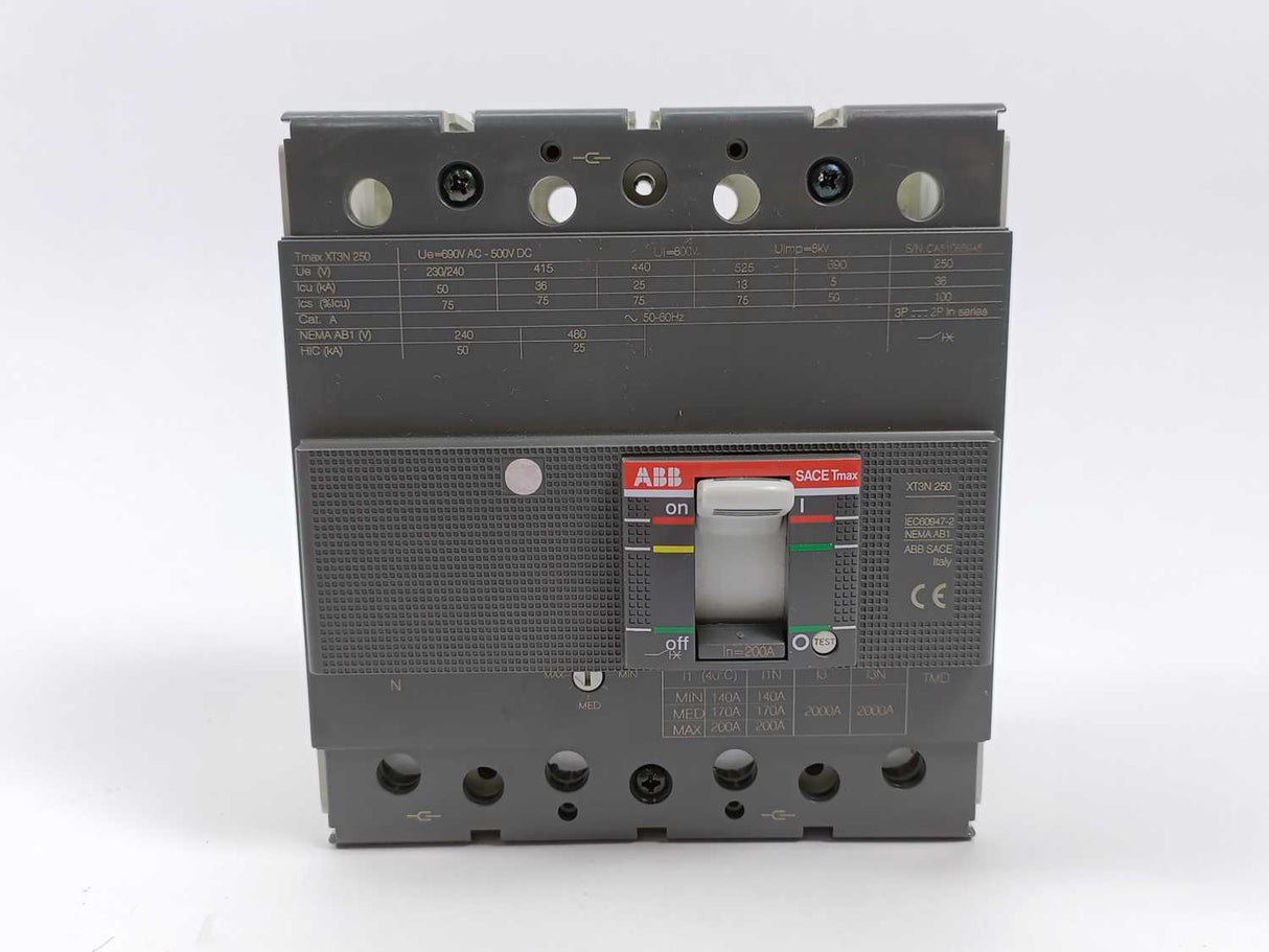 ABB 1SDA068069R1 Tmax XT3N 250 TMD 80-800 4p F F