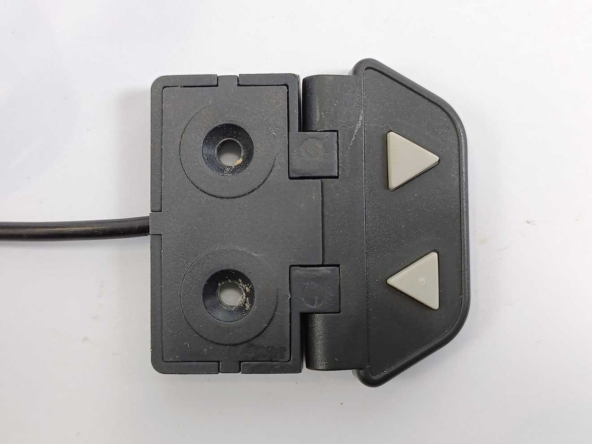 LINAK CBD4P00020A-009 2 Channel Controller w/ Up/Down buttons + Connector Cables