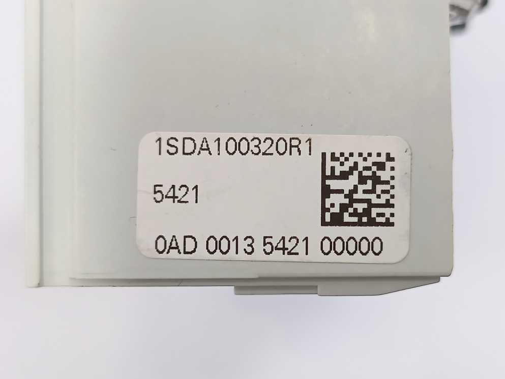 ABB 1SDA100319R1 Ekip Touch LSI In160A XT4 4p Circuit Breaker